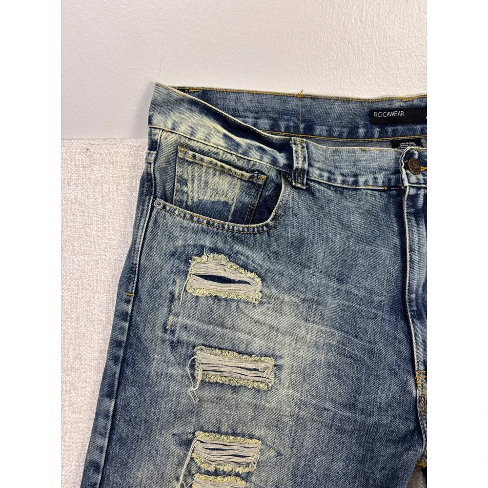 Rocawear Classic Fit Distressed Ripped Blue Denim Jeans Mens 46x32 Streetwear